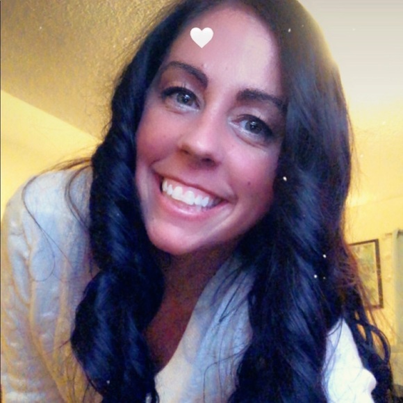 Meet your Posher, Angela - Picture 1 of 1